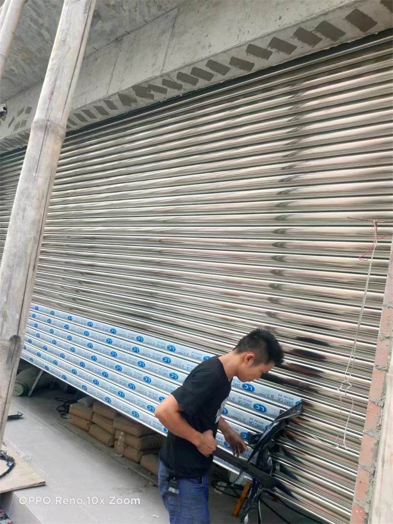 304����־�բ�Ű�װ�ֳ�